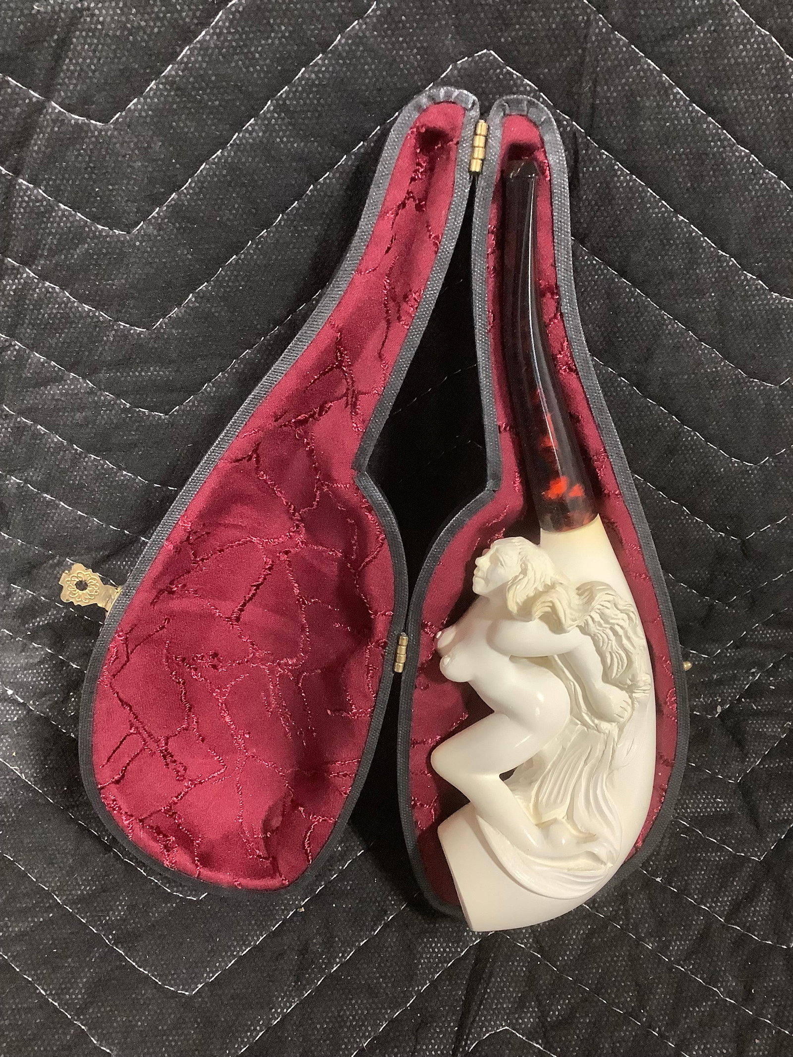 Erotic Pipe with Case (1 of 1)