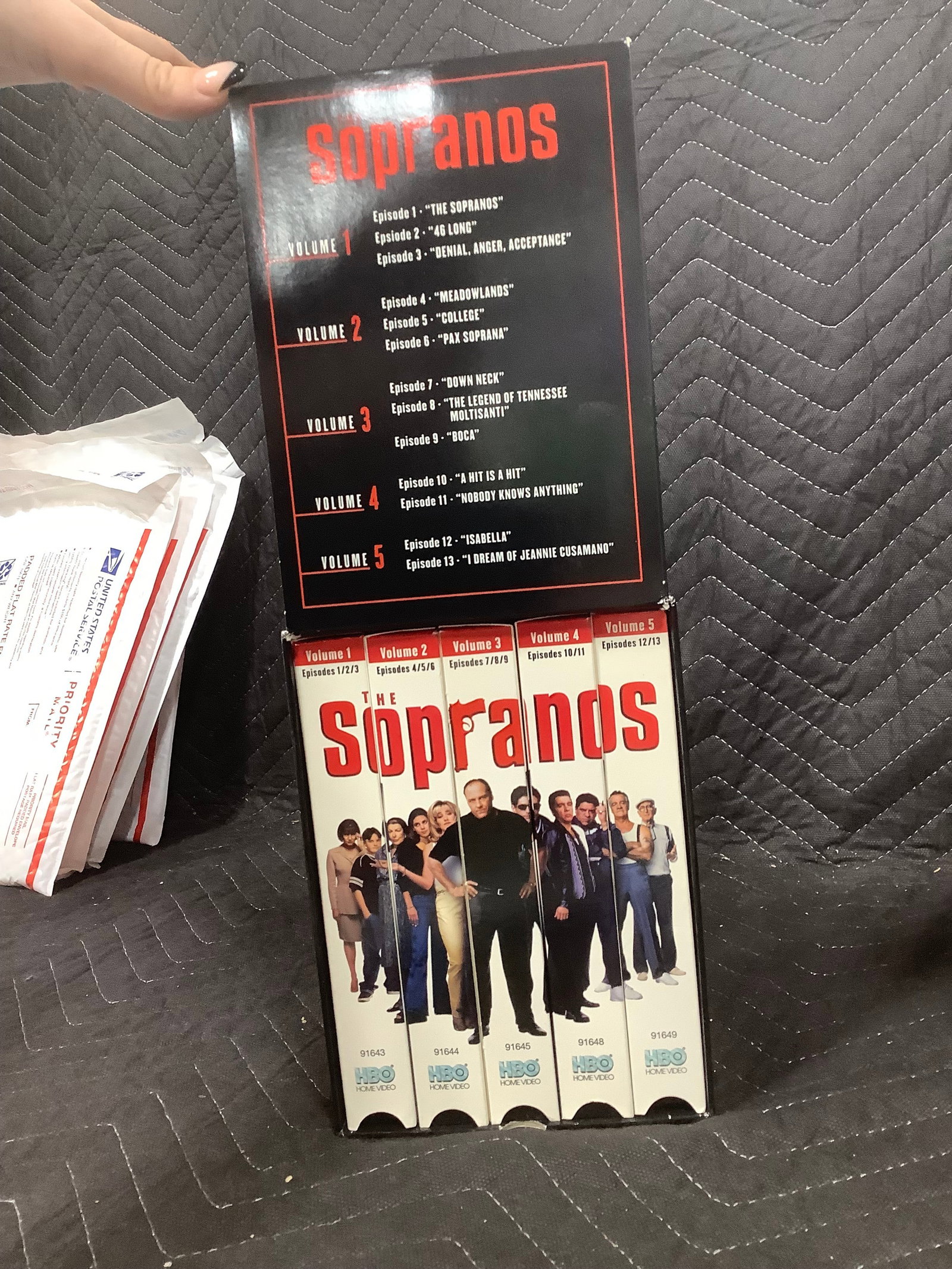 The Sopranos Complete First Season (VHS Tapes): The Sopranos Complete First Season (VHS Tapes)