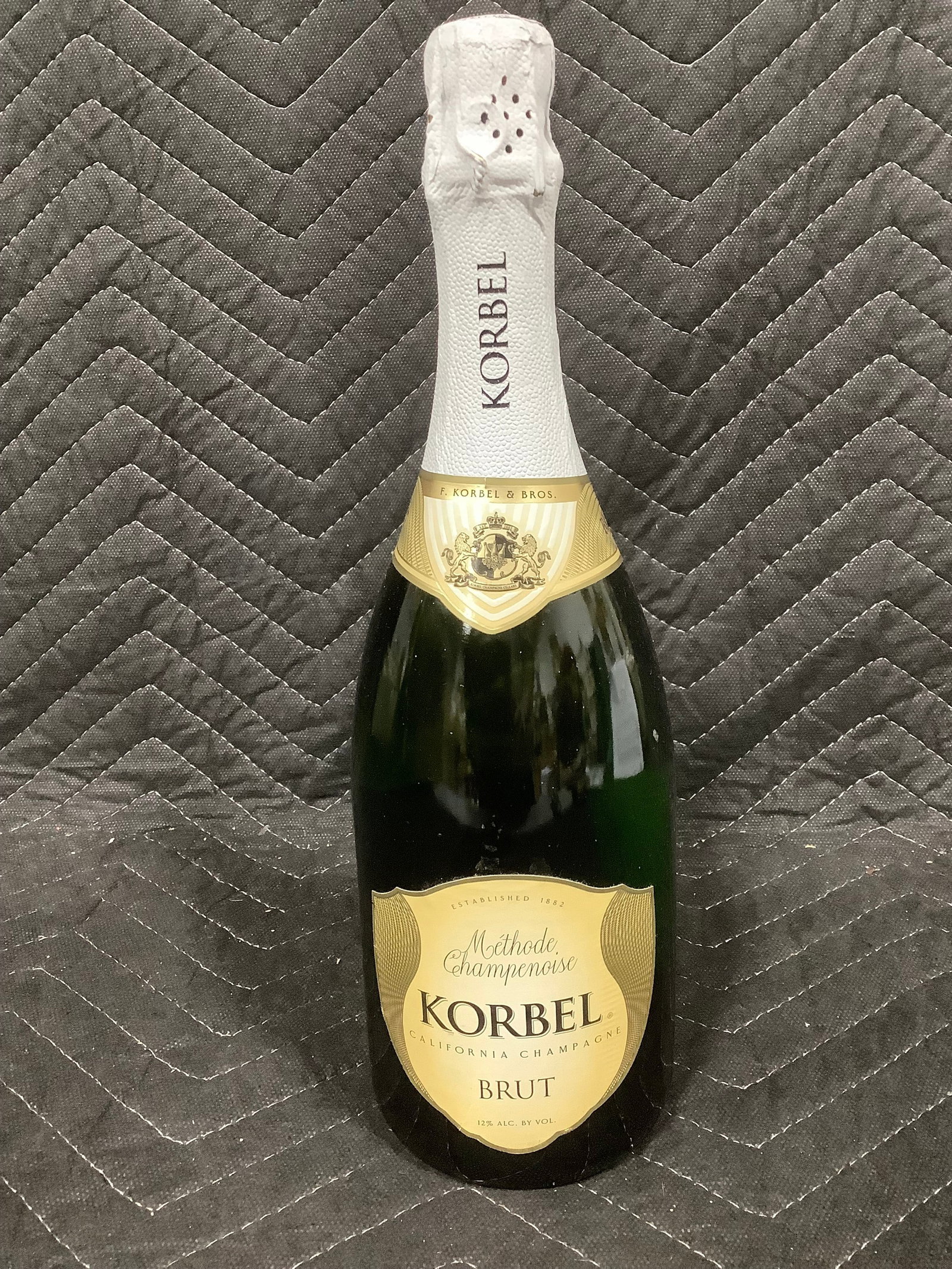 Korbel california champagne-sealed(12%, 750mL): Korbel california champagne-sealed(12%, 750mL)