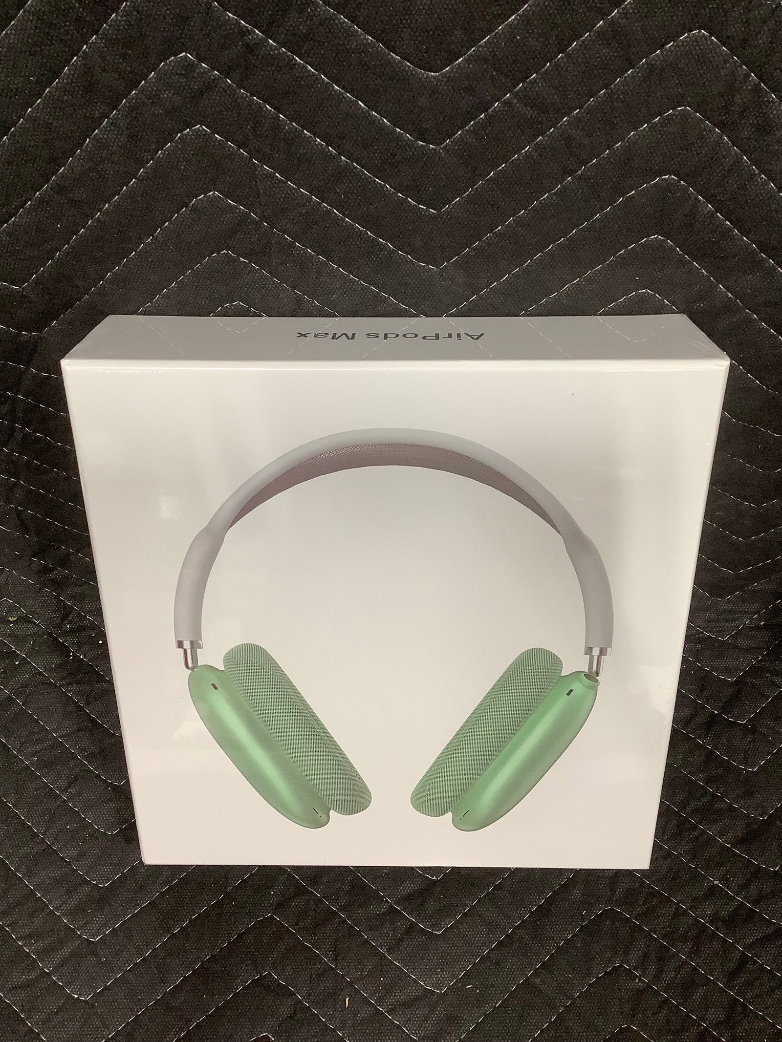Airpods max headphones*sealed, unauthenticated* (1 of 1)