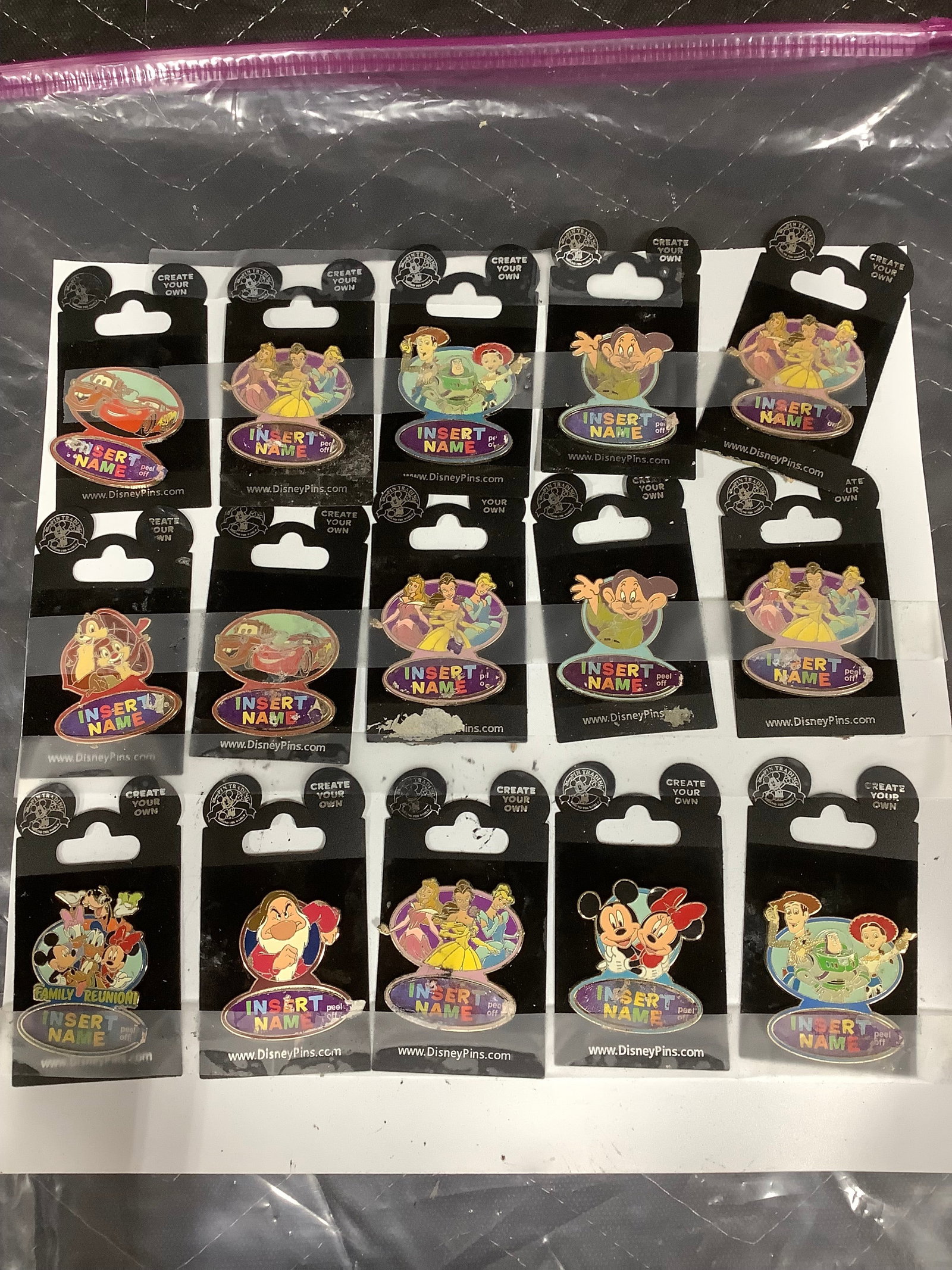 Disney pins: Disney pins
