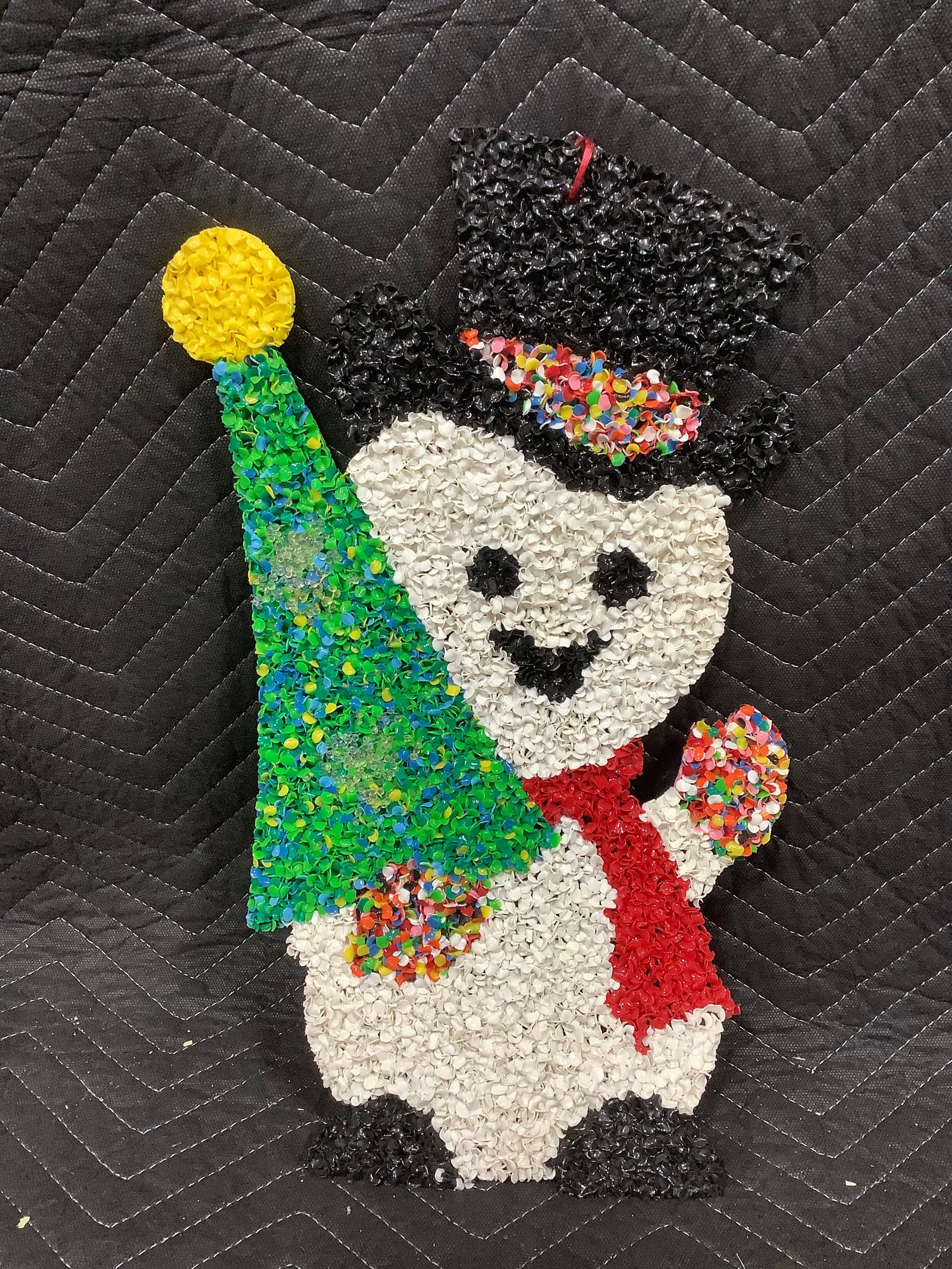Vintage 1970s melted plastic snowman decor(10inx18.5in): Vintage 1970s melted plastic snowman decor(10inx18.5in)