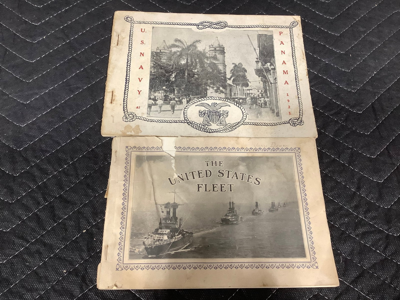 Vintage U.S. Navy booklets (1 of 1)