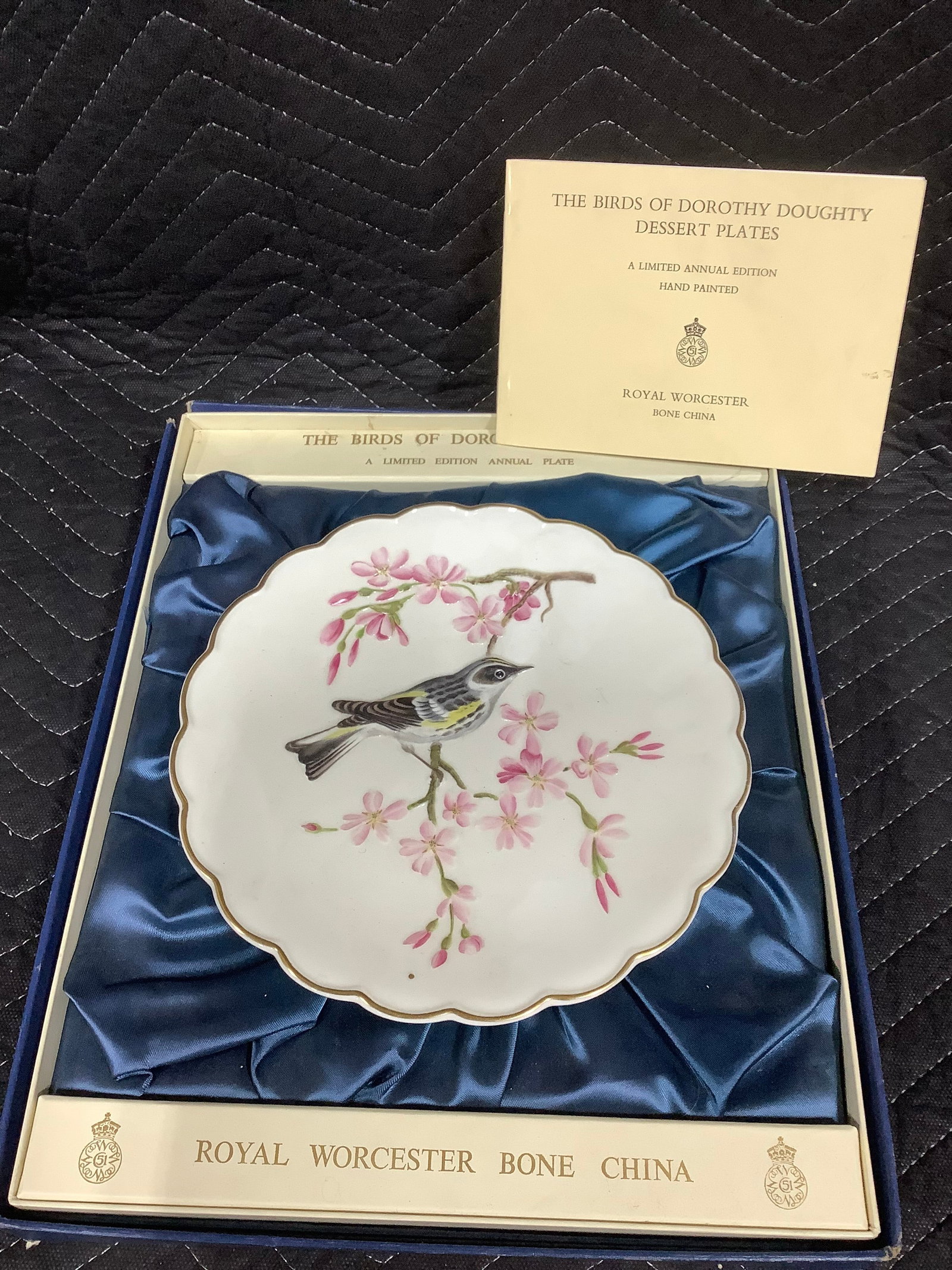 The Birds of Dorothy Doughty Dessert plates: The Birds of Dorothy Doughty Dessert plates