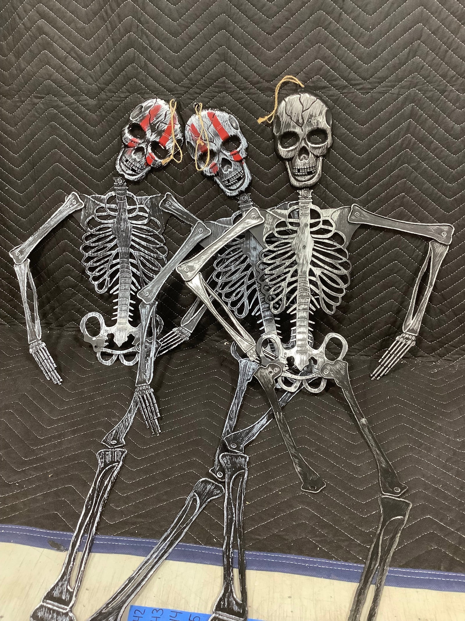 Skeleton halloween decor (1 of 1)