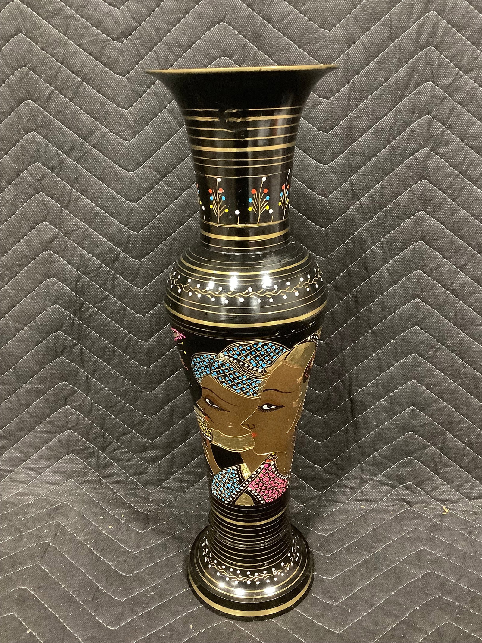 India style etched vase(15.5in tall): India style etched vase(15.5in tall)