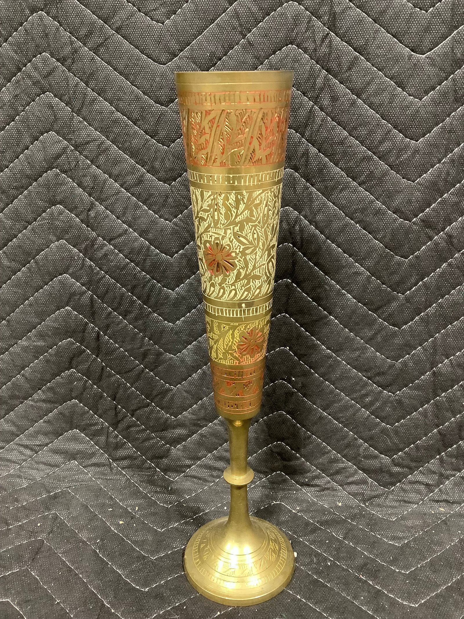 Vintage etched brass indian vase(9in tall: Vintage etched brass indian vase(9in tall