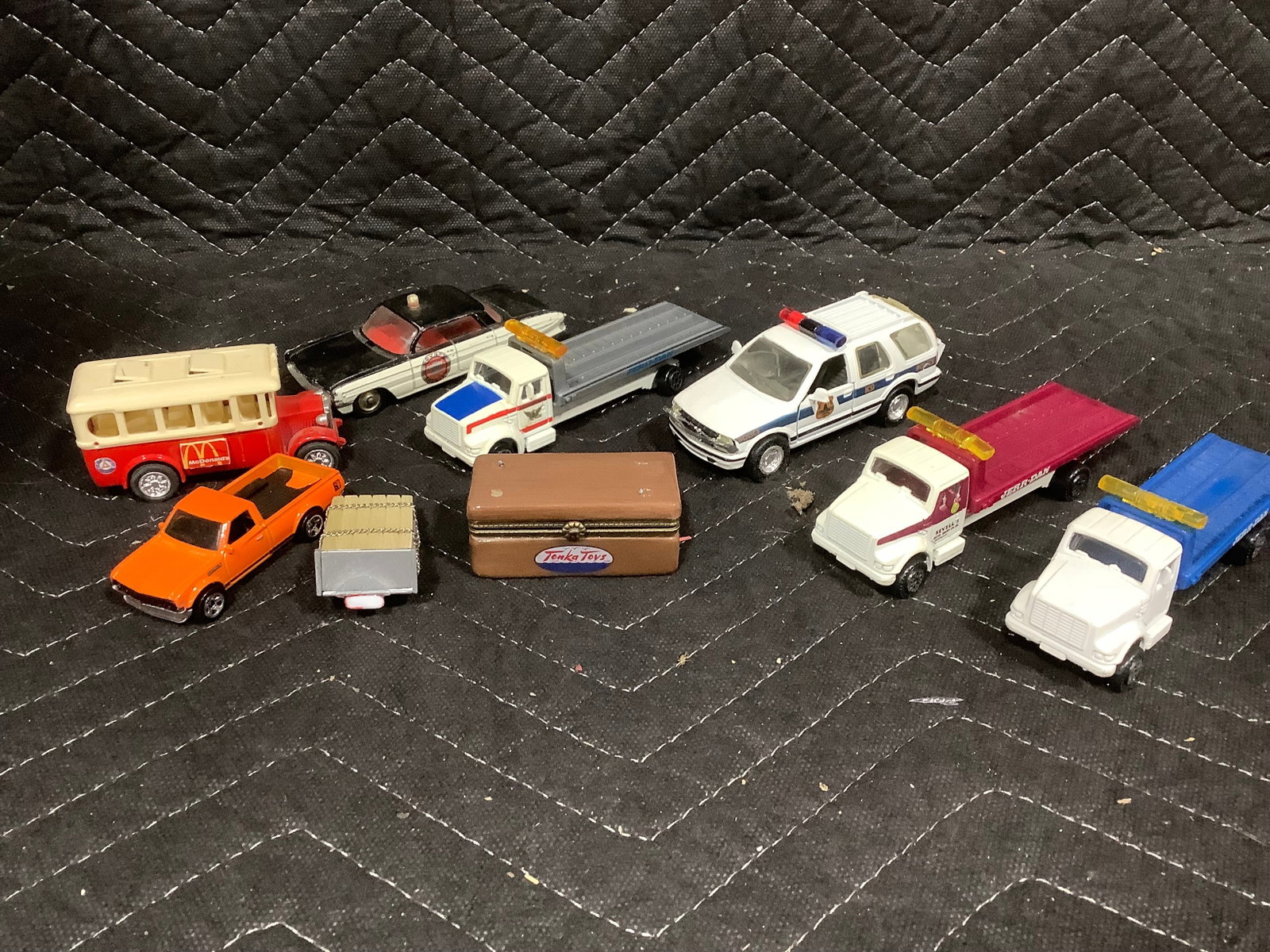 Various Collectible Diecast Models (Tow Trucks, etc): Various Collectible Diecast Models (Tow Trucks, etc)