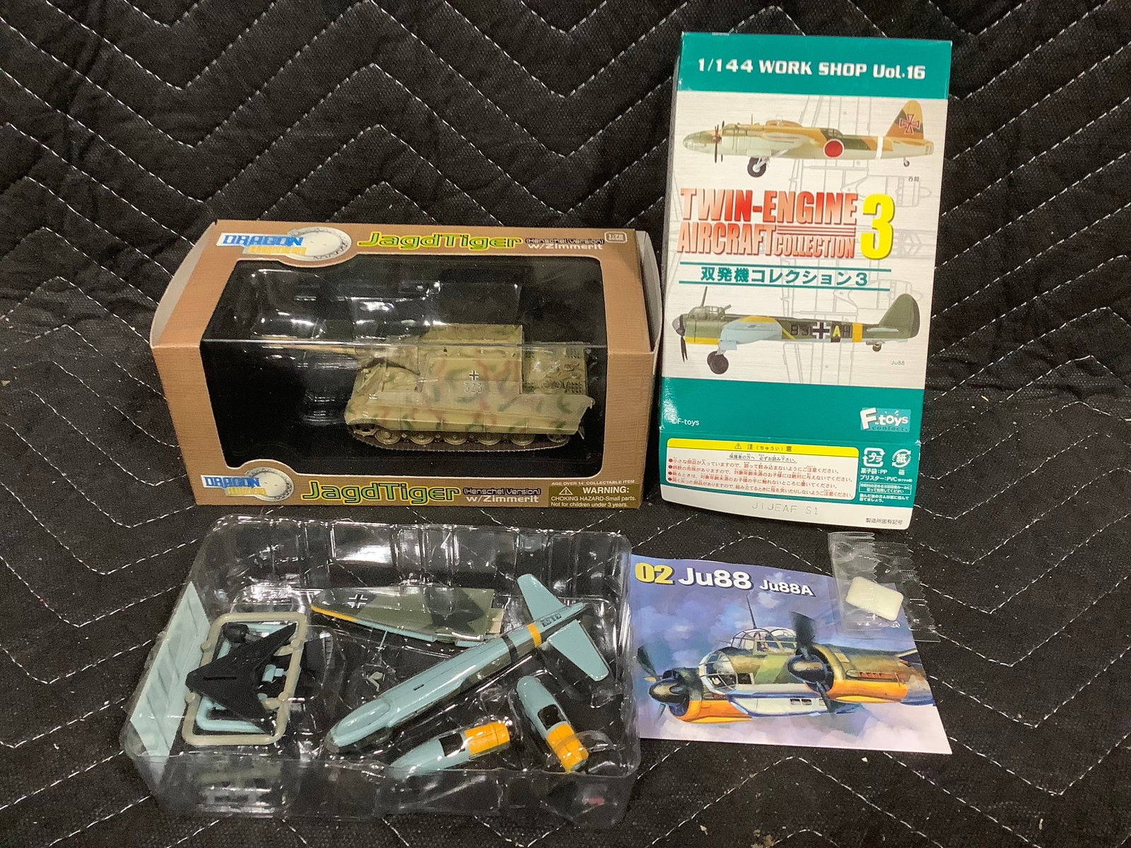 Twin Engine Aircraft Model Kit, and Jagd Tiger Tank Diecast Model *new in box* (1 of 1)
