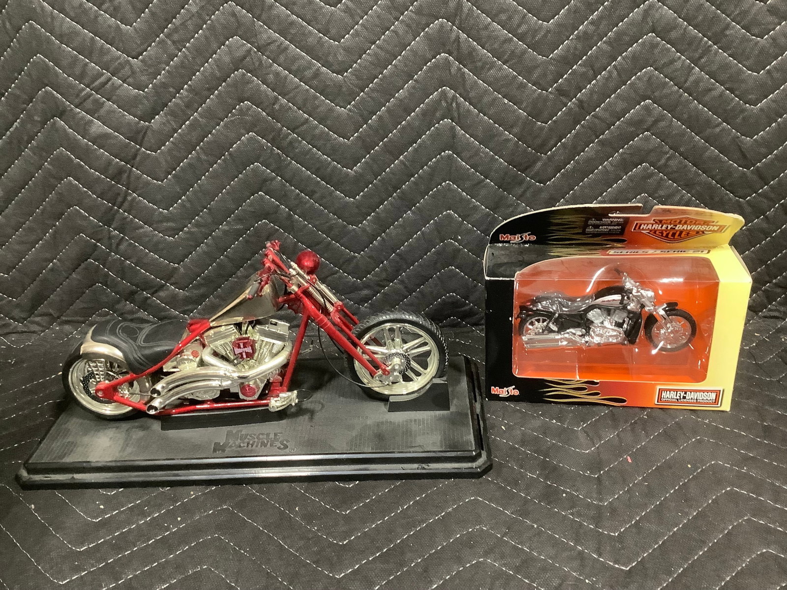 Various Motorcycle Diecast Collectibles - Maisto, etc: Various Motorcycle Diecast Collectibles - Maisto, etc