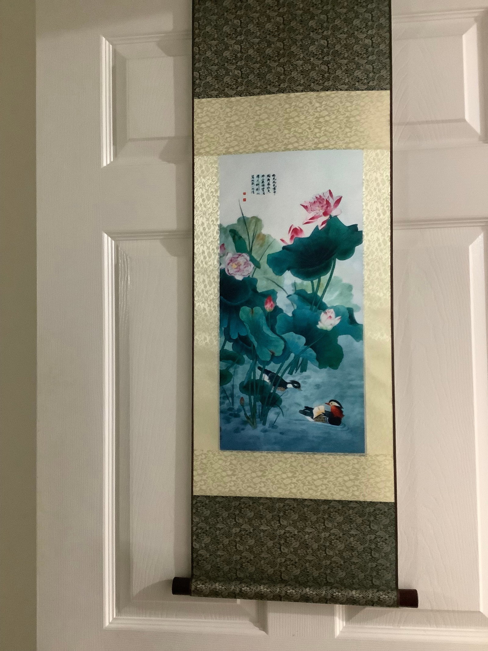 Vertical silk scroll(12inx36in): PICK UP @ 806 SOUTHEND COURT MANCHESTER, NJ ON OCT. 4TH FROM 9AM TO 11AM ONLY**** ANY ORDER NOT PICKED UP ON THE 4TH WILL BE CHARGED $25 PER LOT TO BE MOVED TO OUR KEYPORT LOCATION.