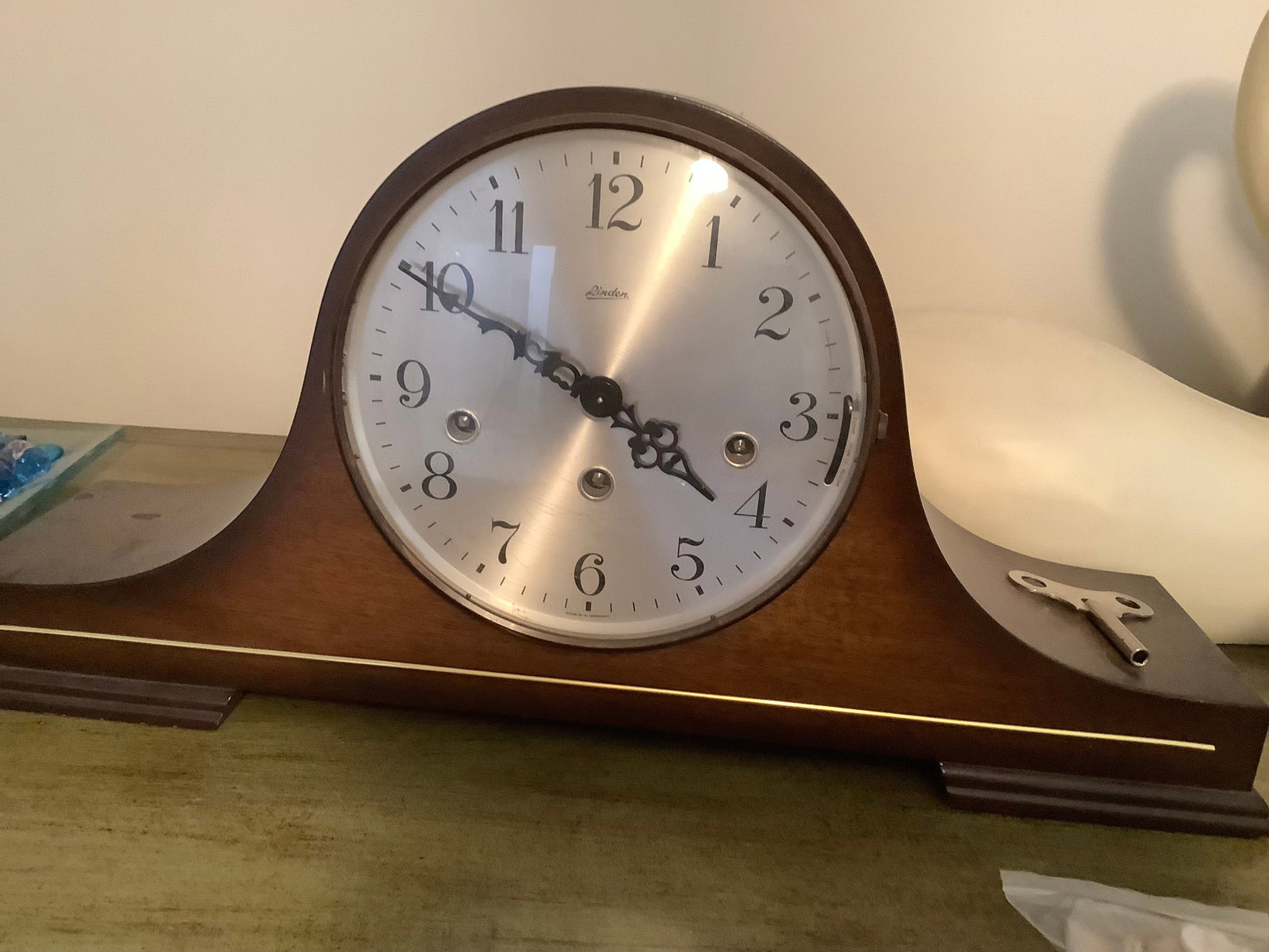 Linden clock(9inx5inx19in): PICK UP @ 806 SOUTHEND COURT MANCHESTER, NJ ON OCT. 4TH FROM 9AM TO 11AM ONLY**** ANY ORDER NOT PICKED UP ON THE 4TH WILL BE CHARGED $25 PER LOT TO BE MOVED TO OUR KEYPORT LOCATION.