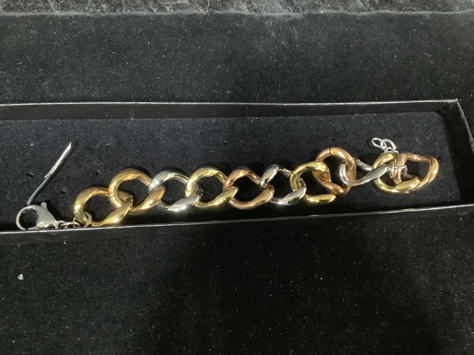 Three Tone Bracelet: Three Tone Bracelet