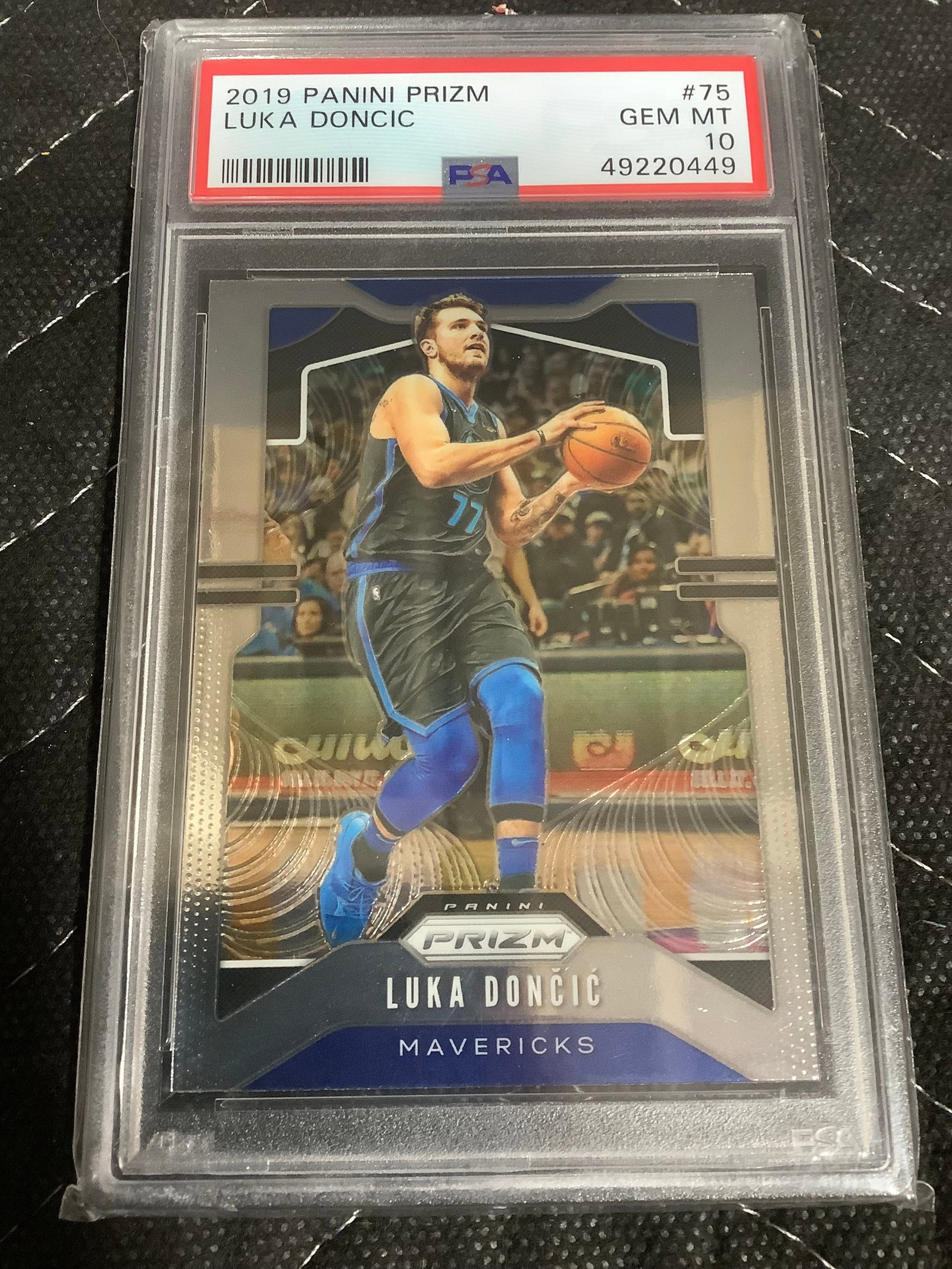 2019 Panini Prizm Luka Doncic Graded Card: 2019 Panini Prizm Luka Doncic Graded Card