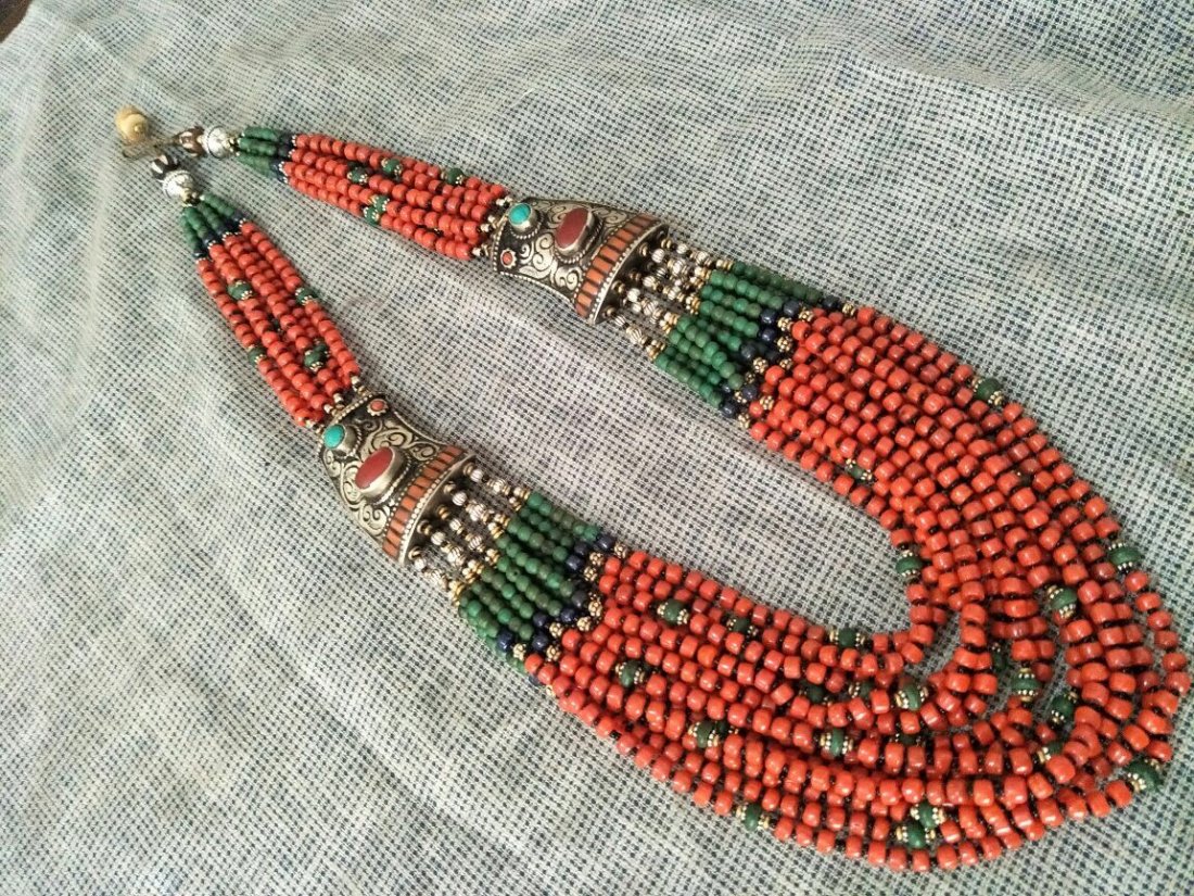 Antique Traditional Vintage Choker Necklace (1 of 1)