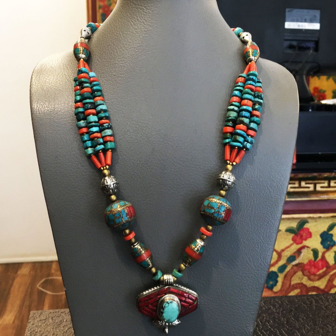 Bohemia Charm Big & Bold Choker Necklace: Incredible one of a kind pieces for all occasions. Great for yourself, gifts for friends, or even to sell in your own store!! We are now offering wholesale prices! Item: Antique Tibetan Handmad