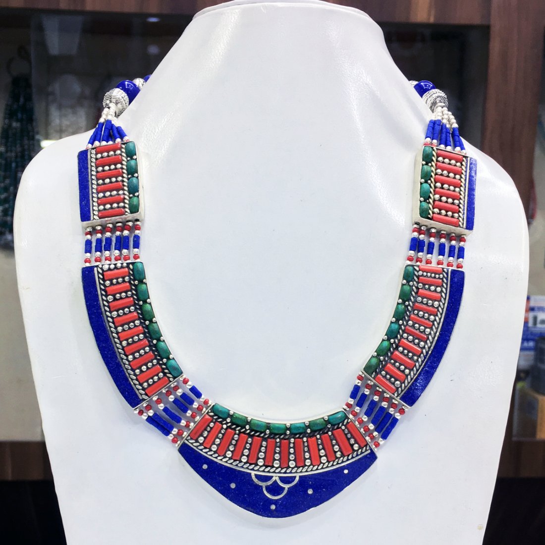Buddhist Lapis Vintage Tibetan Nepali Necklace: Tibetan Jewelry :- Exquisitely Beautiful & Amazingly affordable. We are an expert in manufacturer & trade and ship (Wholesale & Export) worldwide. Our manufacturing is located in Kathmandu