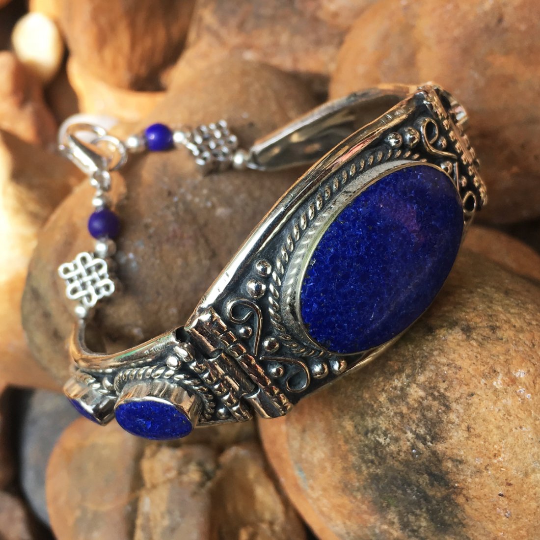 Buddhist Lapis Vintage Tibetan Nepali Bracelet: Tibetan Jewelry :- Exquisitely Beautiful & Amazingly affordable. We are an expert in manufacturer & trade and ship (Wholesale & Export) worldwide. Our manufacturing is located in Kathmandu