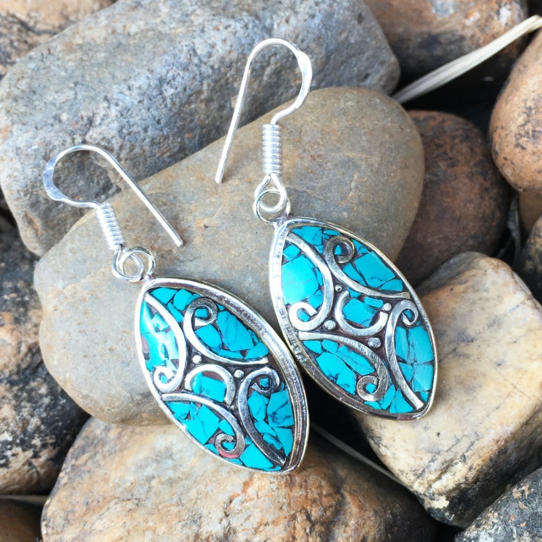 Tibetan Buddhist Turquoise Vintage Earring: Tibetan Jewelry :- Exquisitely Beautiful & Amazingly affordable. We are an expert in manufacturer & trade and ship (Wholesale & Export) worldwide. Our manufacturing is located in Kathmandu