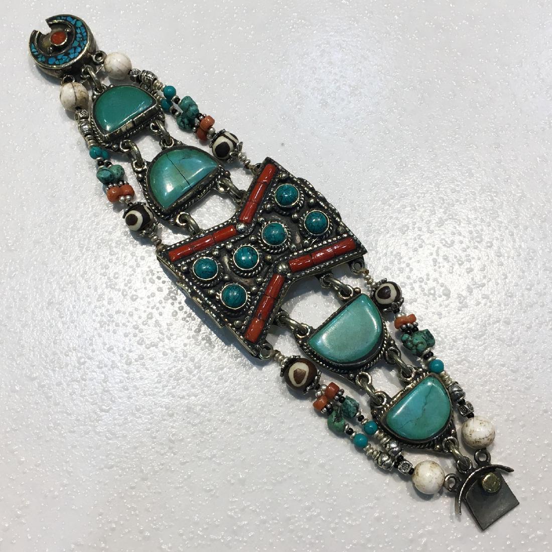 Gypsy Ethnic Antique Choker Handmade Bracelet: TIBETAN TURQUOISE & CORAL HANDMADE BRACELET Weight: 35 Gram Approx Gemstones: Turquoise & Coral, Lapis Brand: Handmade Bracelet Length: 6 to 7 Inch Country/Region of Manufacture: Kathmandu/Nepal
