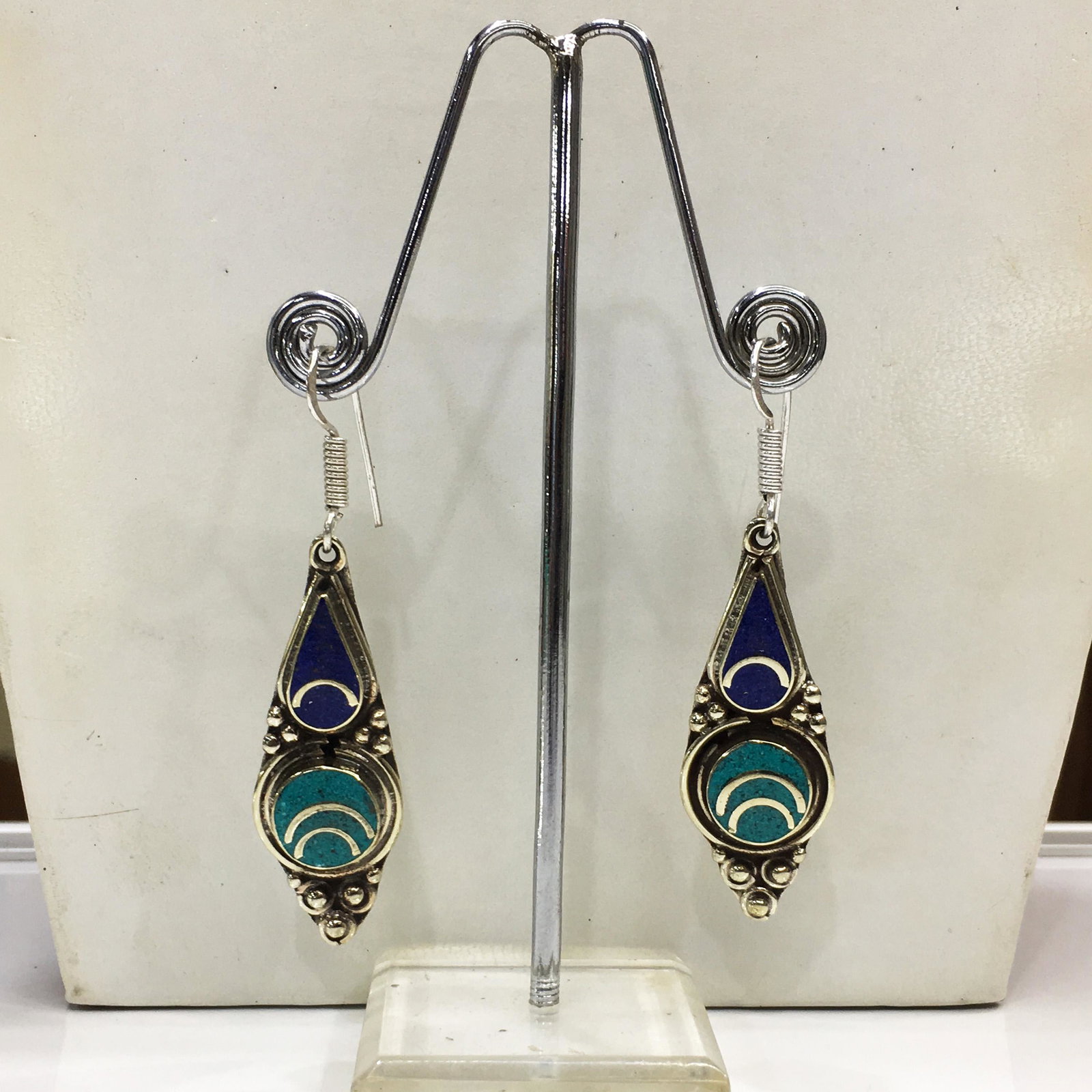 Tibetan Turquoise & Lapis Handmade Ethnic Earrings: Tibetan Handmade Ethnic Earrings Main Stone: Turquoise, Coral & Lapis Metal: Tibetan Silver Material: Stone Brand: Handmade Style: Bohemian Ethnic Origin: Tibetan Country/Region of Manufacture: Nepal