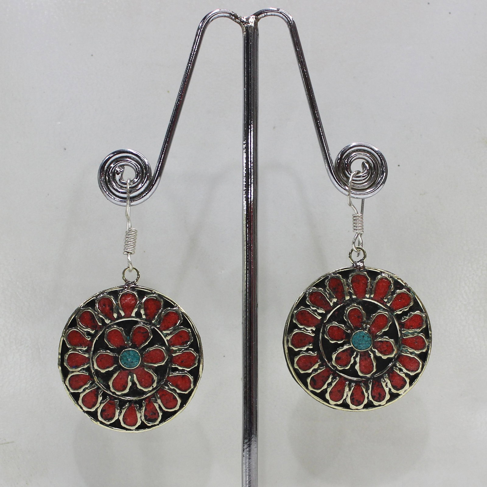 Tibetan Coral Handmade Ethnic Earrings: Tibetan Handmade Ethnic Earrings Main Stone: Turquoise, Coral & Lapis Metal: Tibetan Silver Material: Stone Brand: Handmade Style: Bohemian Ethnic Origin: Tibetan Country/Region of Manufacture: Nepal