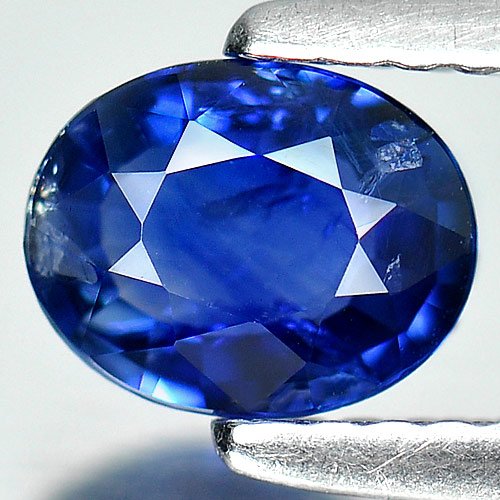 0.86 Ct. Oval Shape Blue Color Sapphire From Thailand (1 of 3)