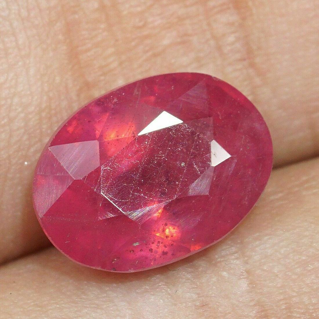 Natural Ruby 7.61 Cts Oval Cut 12x9 MM (1 of 4)