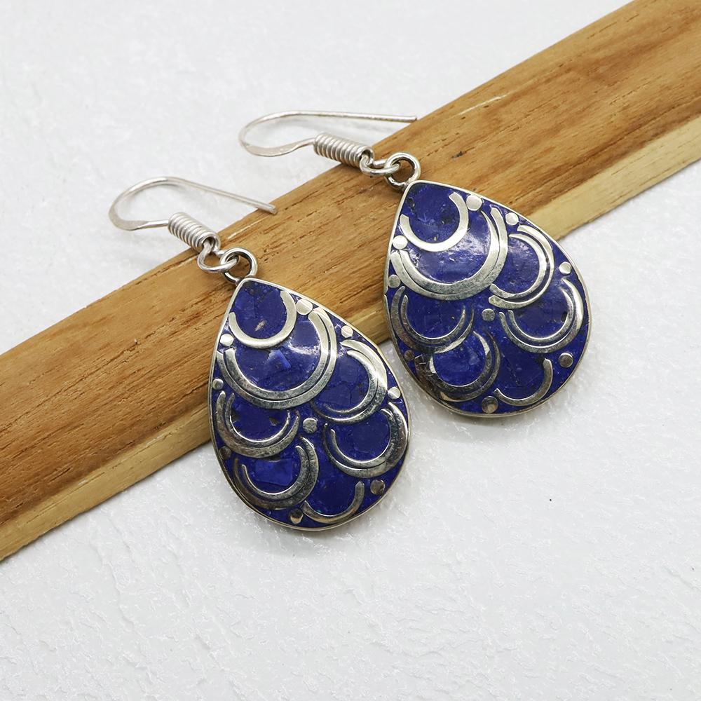 Tibetan Natural Lapis Choker Earring: Tibetan Handmade Ethnic EarringsMain Stone: Turquoise, Coral & LapisMetal: Tibetan SilverMaterial: StoneBrand: HandmadeStyle: BohemianEthnic Origin: TibetanCountry/Region of Manufacture: Nepal