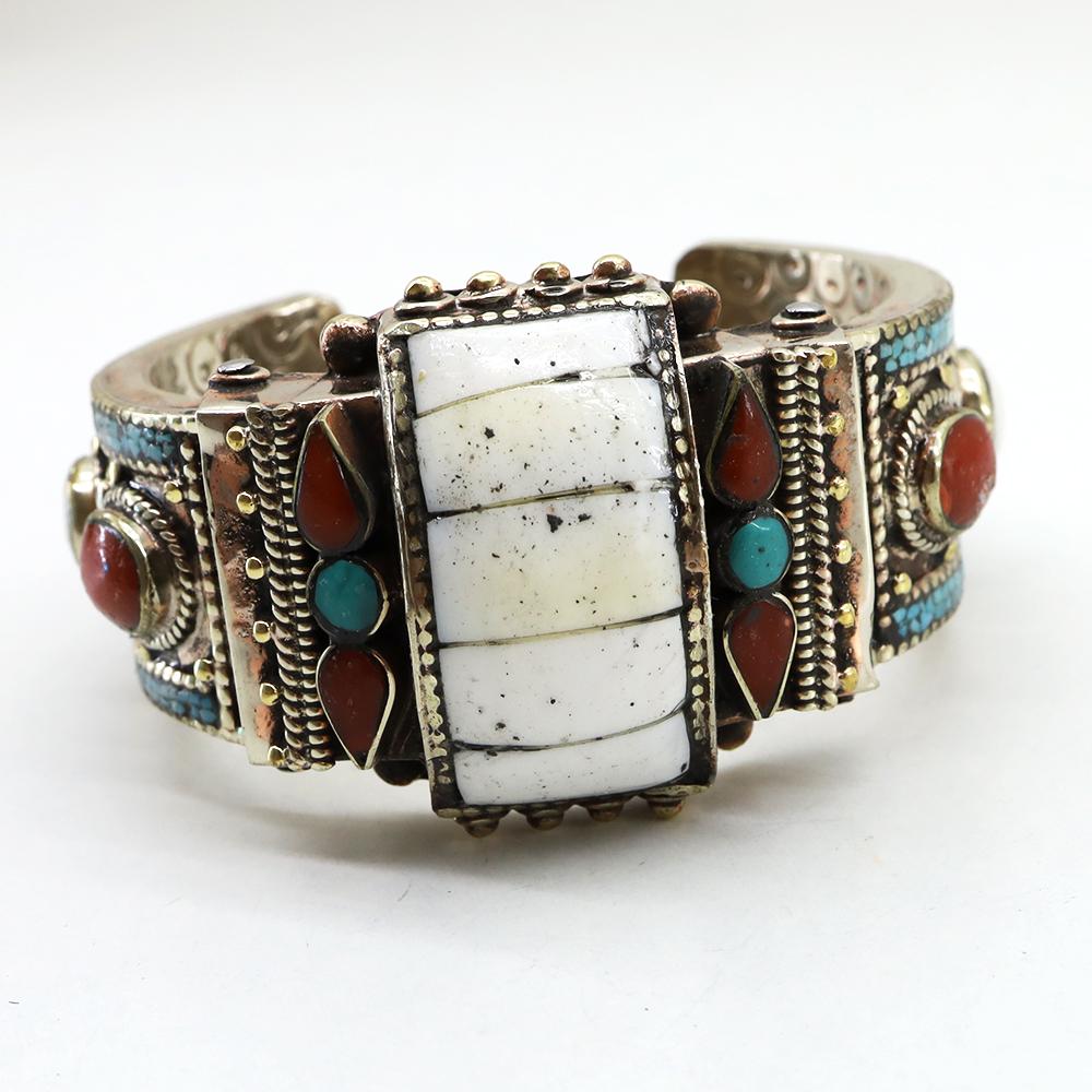 Old Turquoise & Shell Choker Handmade Bangle (1 of 6)
