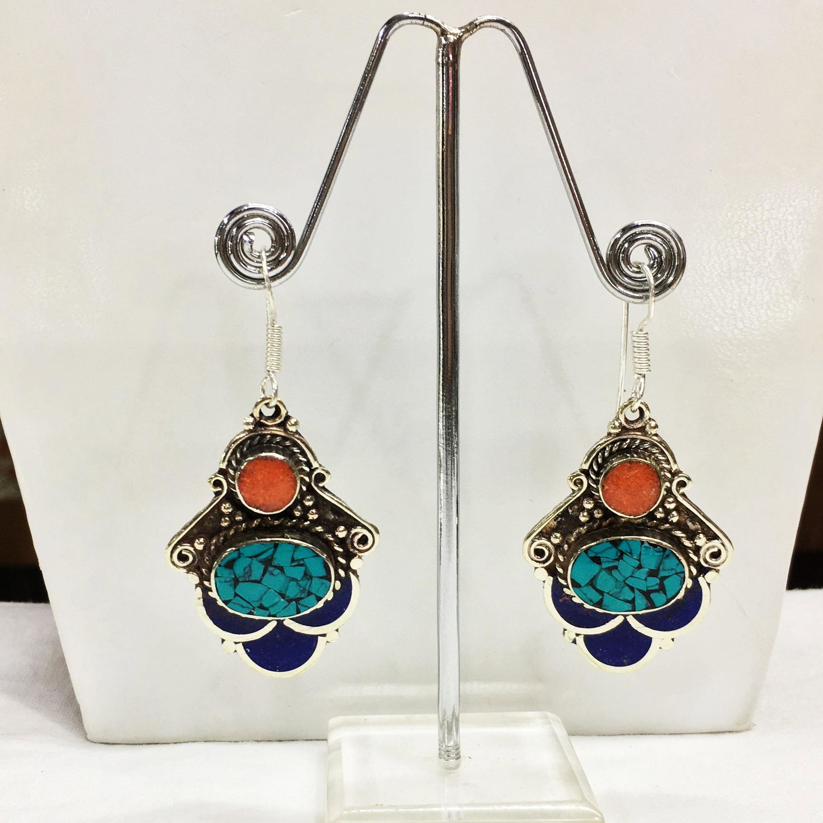 Tibetan Turquoise Ethnic Handmade Choker Earrings: Tibetan Handmade Ethnic EarringsMain Stone: LapisMetal: Tibetan SilverMaterial: StoneBrand: HandmadeStyle: BohemianEthnic Origin: TibetanCountry/Region of Manufacture: Nepal