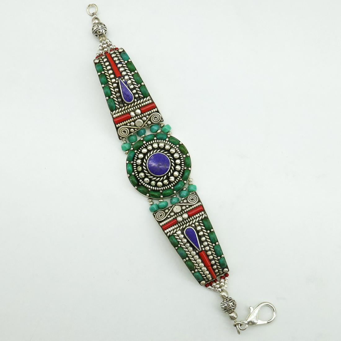 Gypsy Ethnic Antique Choker Handmade Bracelet: TIBETAN TURQUOISE & CORAL HANDMADE BRACELETWeight: 30 Gram ApproxGemstones: Turquoise & Coral, LapisBrand: HandmadeBracelet Length: 6 to 7 InchCountry/Region of Manufacture: Kathmandu/Nepal