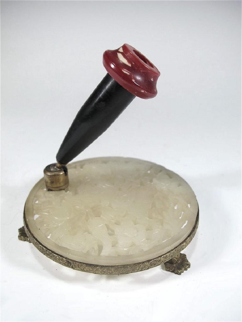 chinese jade mounted pen holder: chinese jade mounted pen holder,qing dynasty. Dia: 89mm