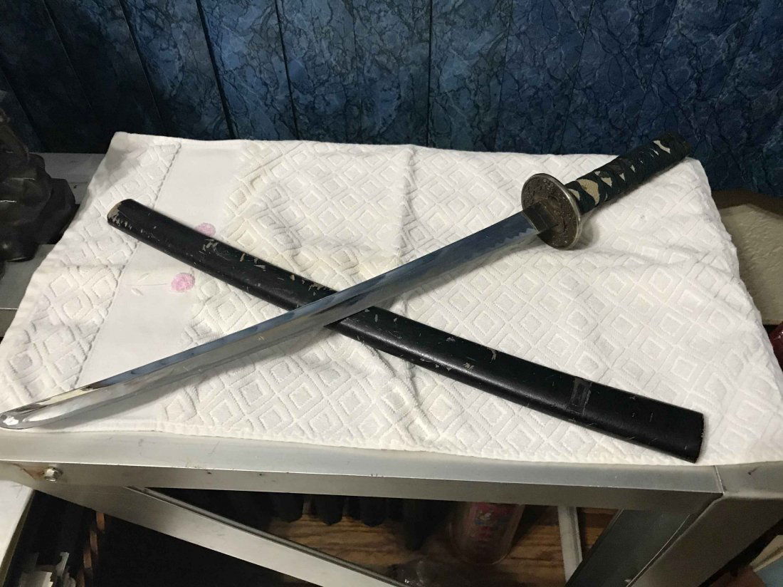 Japanese Ancient Steel Samurai sword: Japanese Antique Steel Samurai Swordlength: 26 in