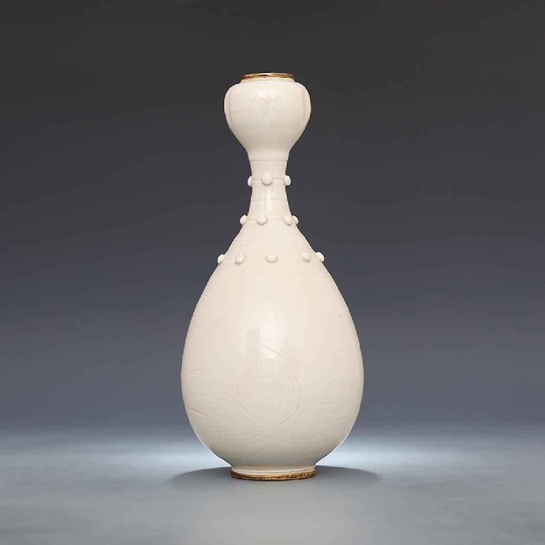 Chinese Ding Kiln Porcelain Vase (1 of 6)