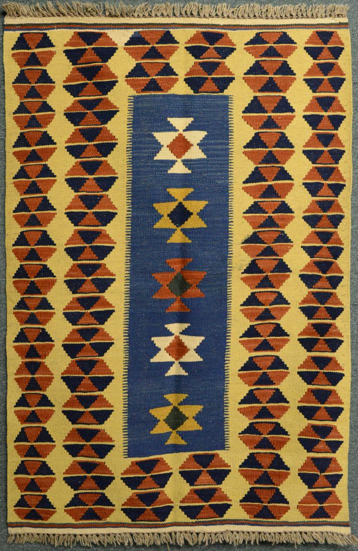 Persian Kilim Ghashgai 4.75 x 3.25 FT: This is an original vintage Persian Kilim Ghashgai Carpet that has been hand woven in the Fars Region of Iran. This rug measures 4.75 x 3.25 FT (147 x 97 cm). HON 12233
