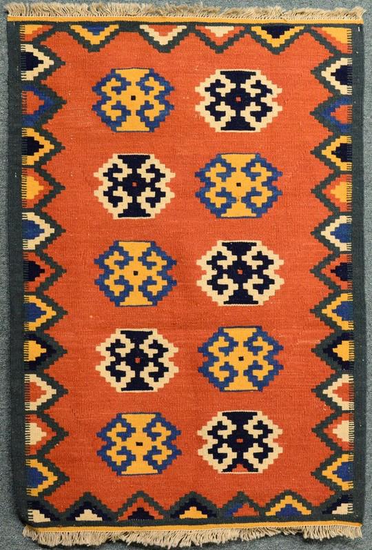Kilim Qashqai (1 of 2)