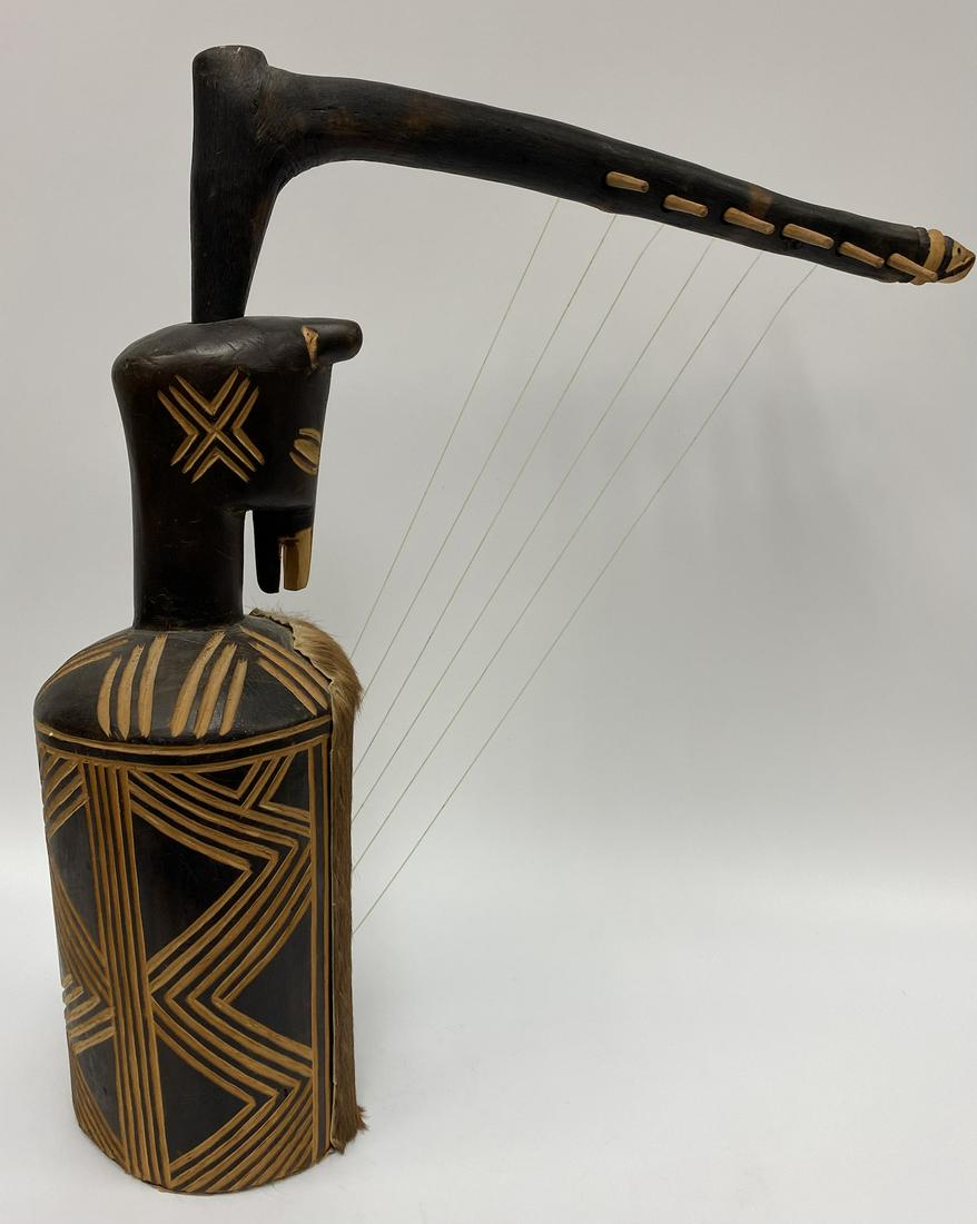 Vintage String Harp Zig-Zag Pattern (1 of 3)