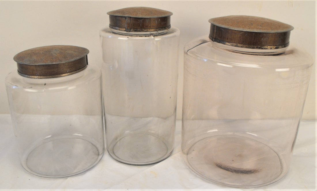 Lot 3 Glass Store Jars: Lot 3 Glass Store Jars, Age Appropriate Wear.