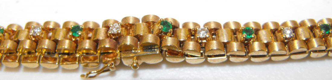 14K Gold Diamond & Green Stone Bracelet: 14K Gold, Diamond(tested) & Green Stone bracelet. 8 1/2" long. Estate Fresh. Age Appropriate Wear, Please see photos for a better idea of condition.