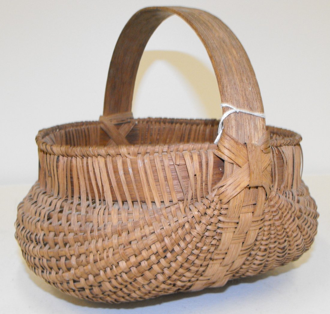 Antique Small Tight Buttocks Basket (1 of 5)