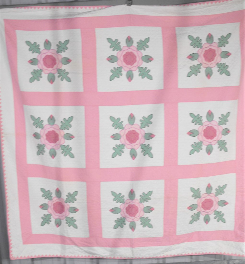 Antique Pink & White Floral Quilt (1 of 2)