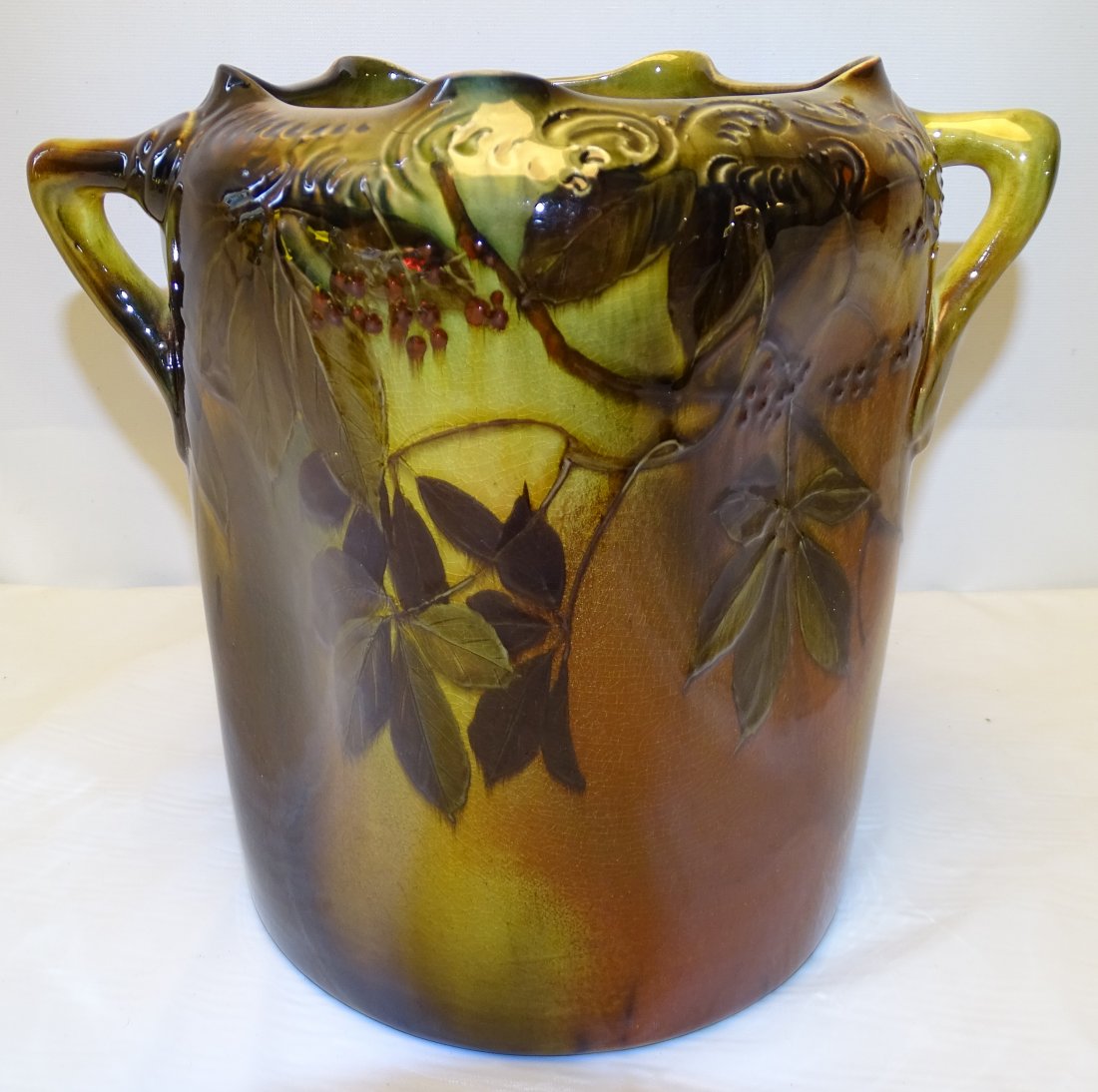 Rookwood Art Pottery 2 Handled Vase Artist Signed (1 of 7)