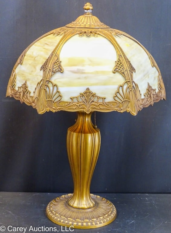 NICE ANTIQUE SLAG GLASS TABLE LAMP (1 of 7)