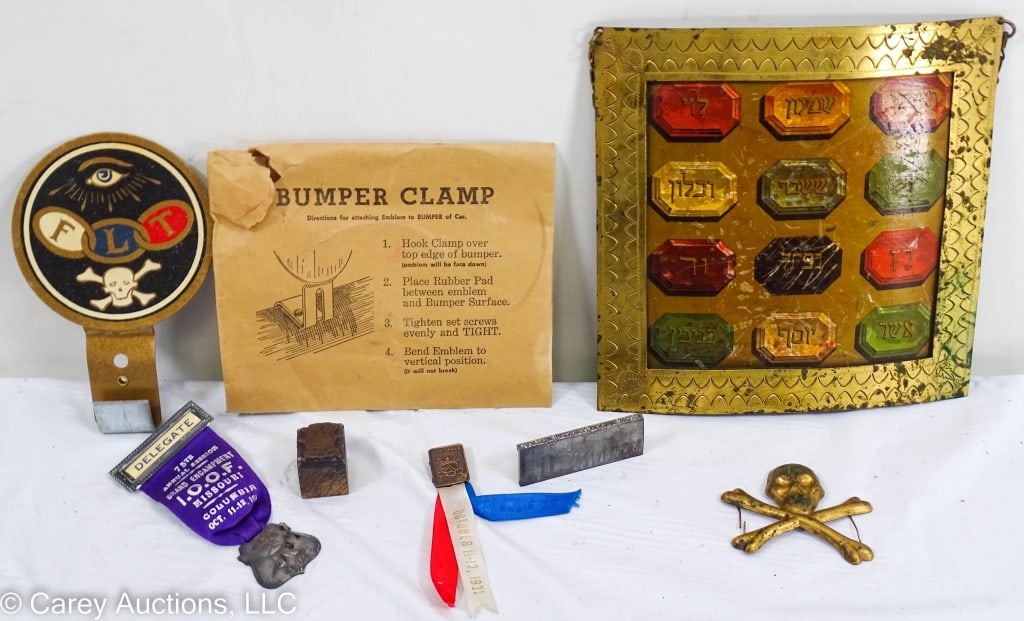 IOOF ODDFELLOWS PRIEST BREAST PLATE/LICENSE TOPPER (1 of 6)