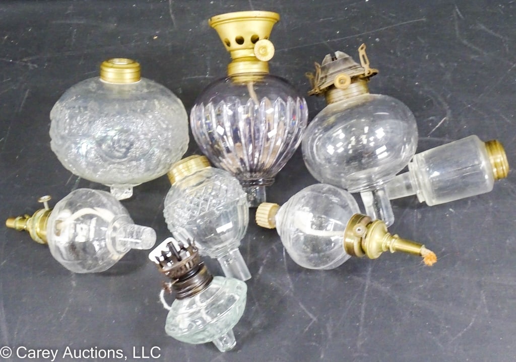 8 PEG LAMPS GLASS FONTS: glass font peg lamps from various makers / Condition: good overall condition.