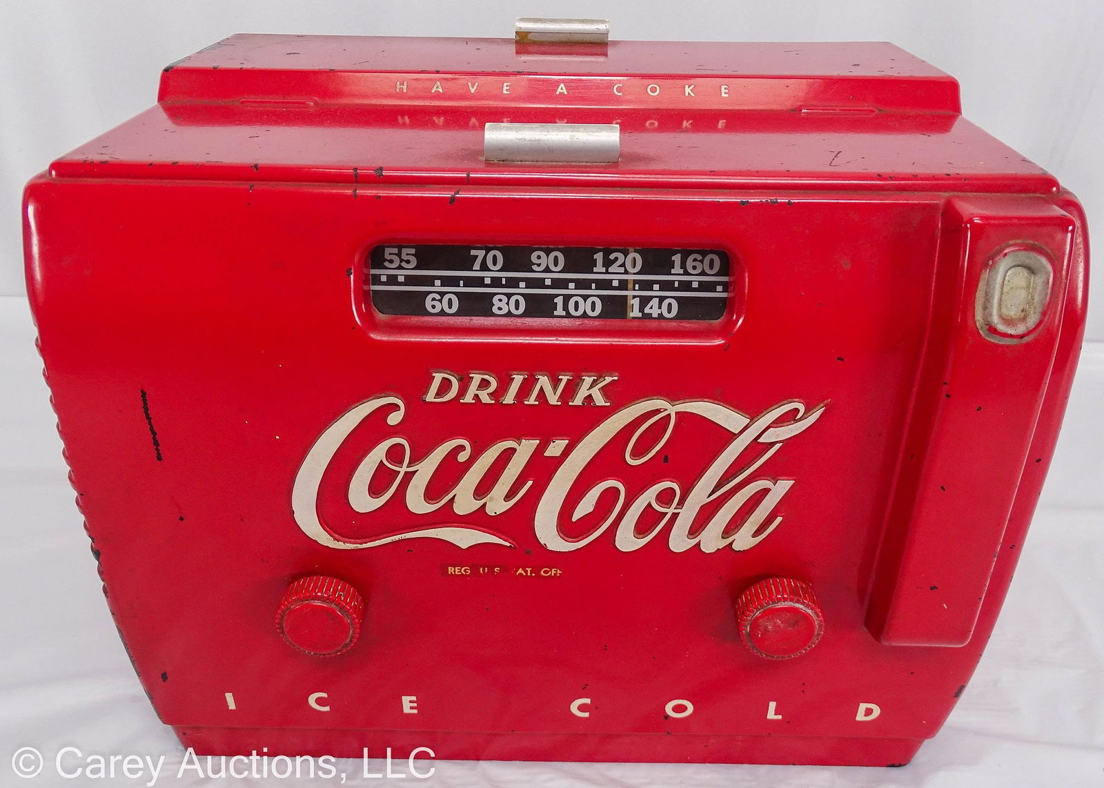 1950's DRINK COCA-COLA COOLER SHAPED ADVERTISING BAKELITE RADIO (1 of 7)