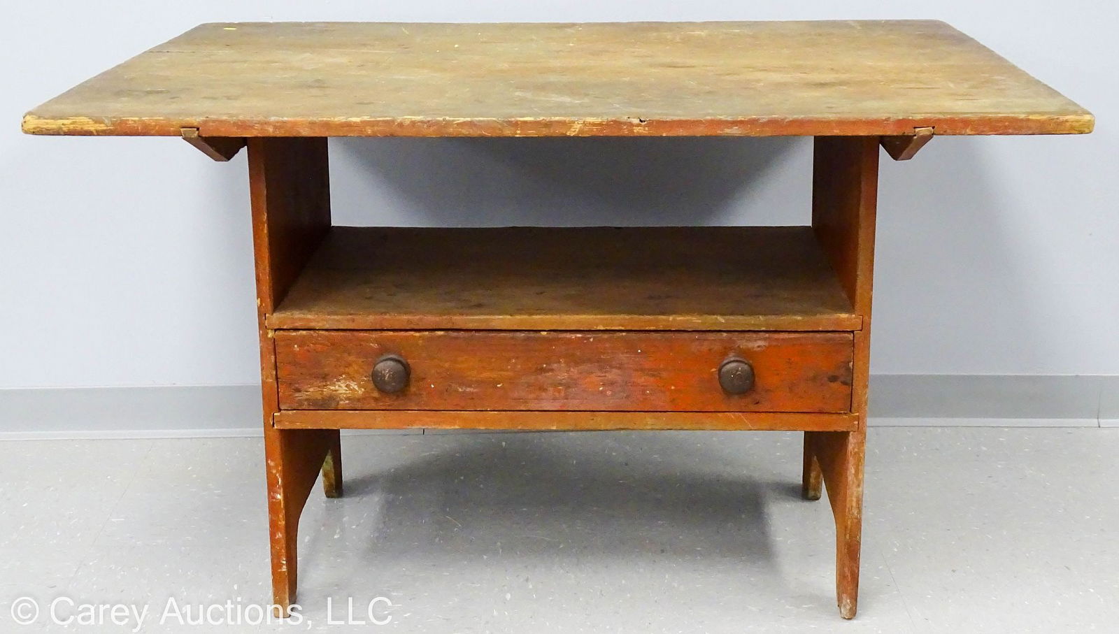 19th CENTIURY PINE & POPLAR HUTCH TABLE (1 of 10)