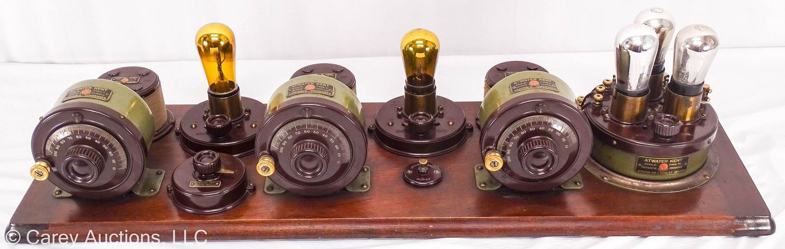 ATWATER KENT BREADBOARD RADIO w/ GREEN ENAMELED METAL 4340 (1 of 10)