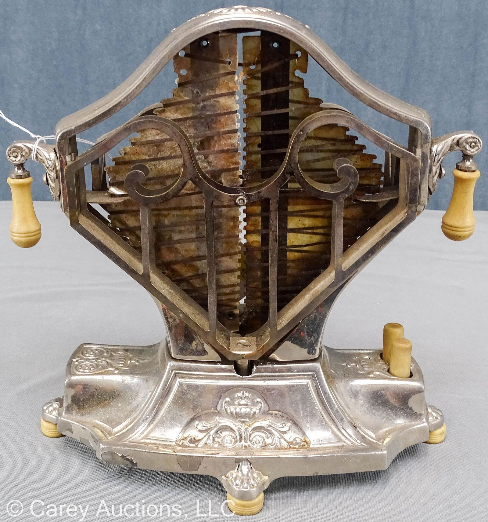 UNIVERSAL SWEETHEART FLIPPING TOASTER E9410 (1 of 11)